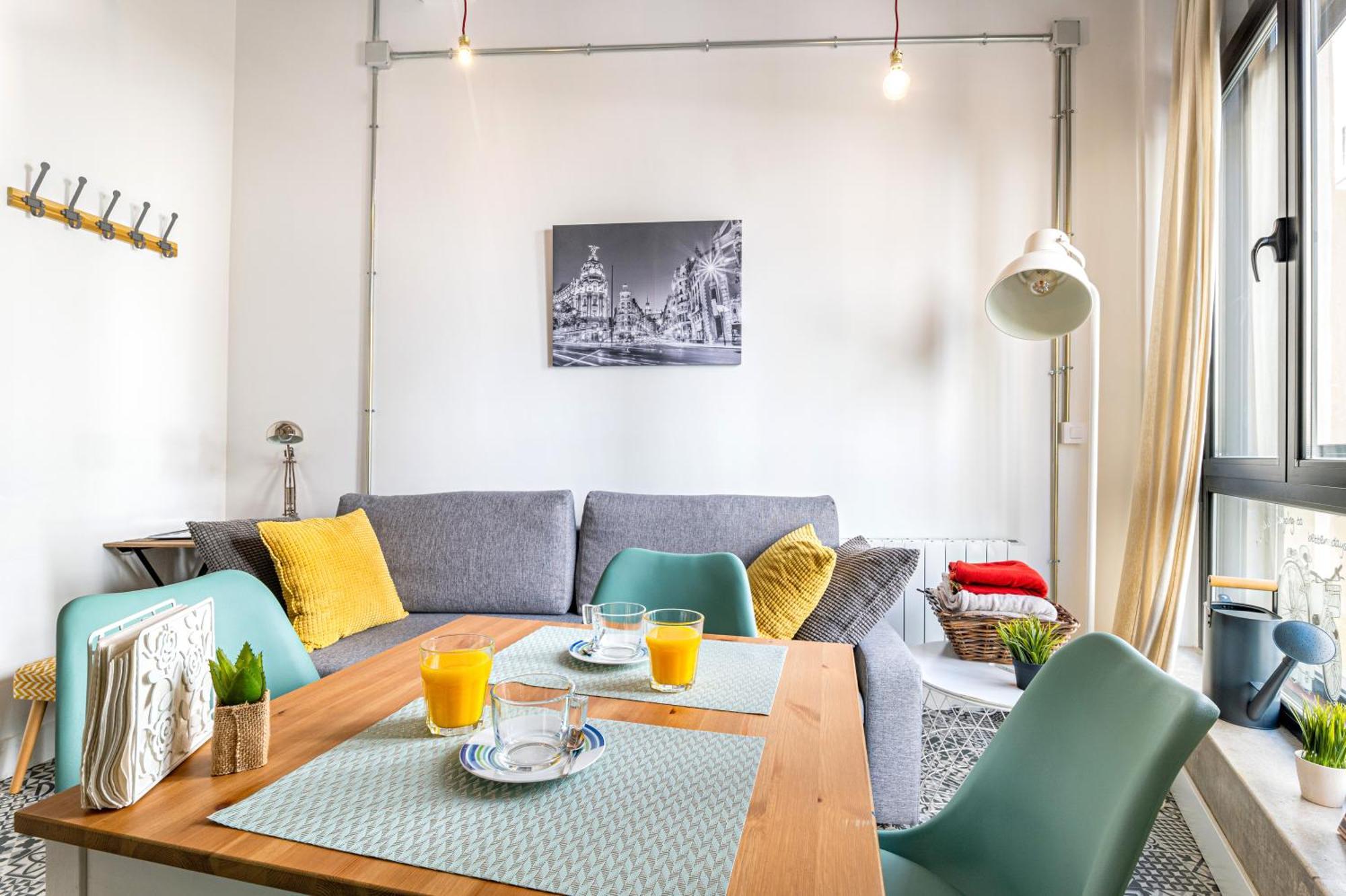 Vintage Apartment Near Puerta Del Sol Мадрид Экстерьер фото