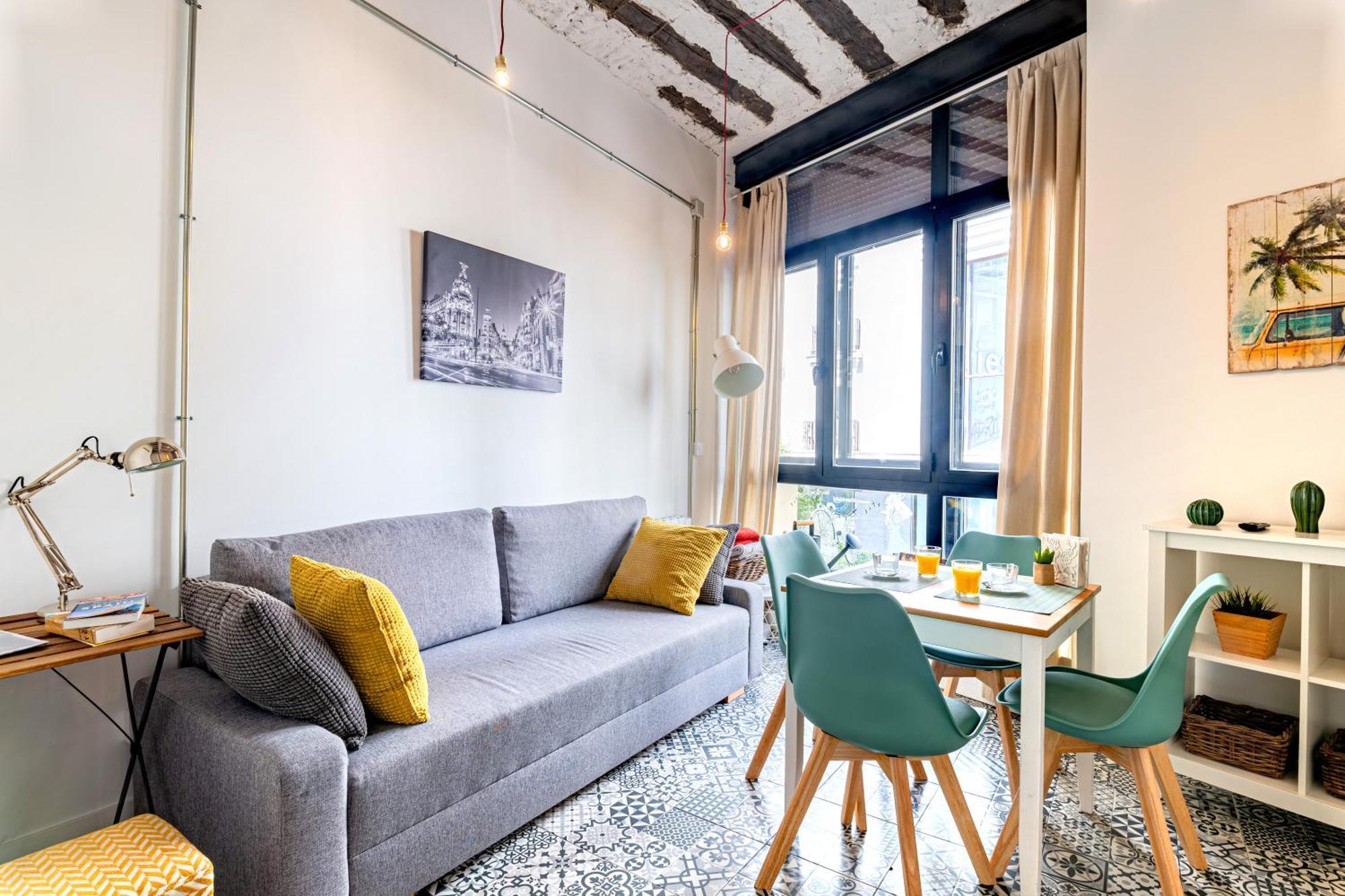 Vintage Apartment Near Puerta Del Sol Мадрид Экстерьер фото