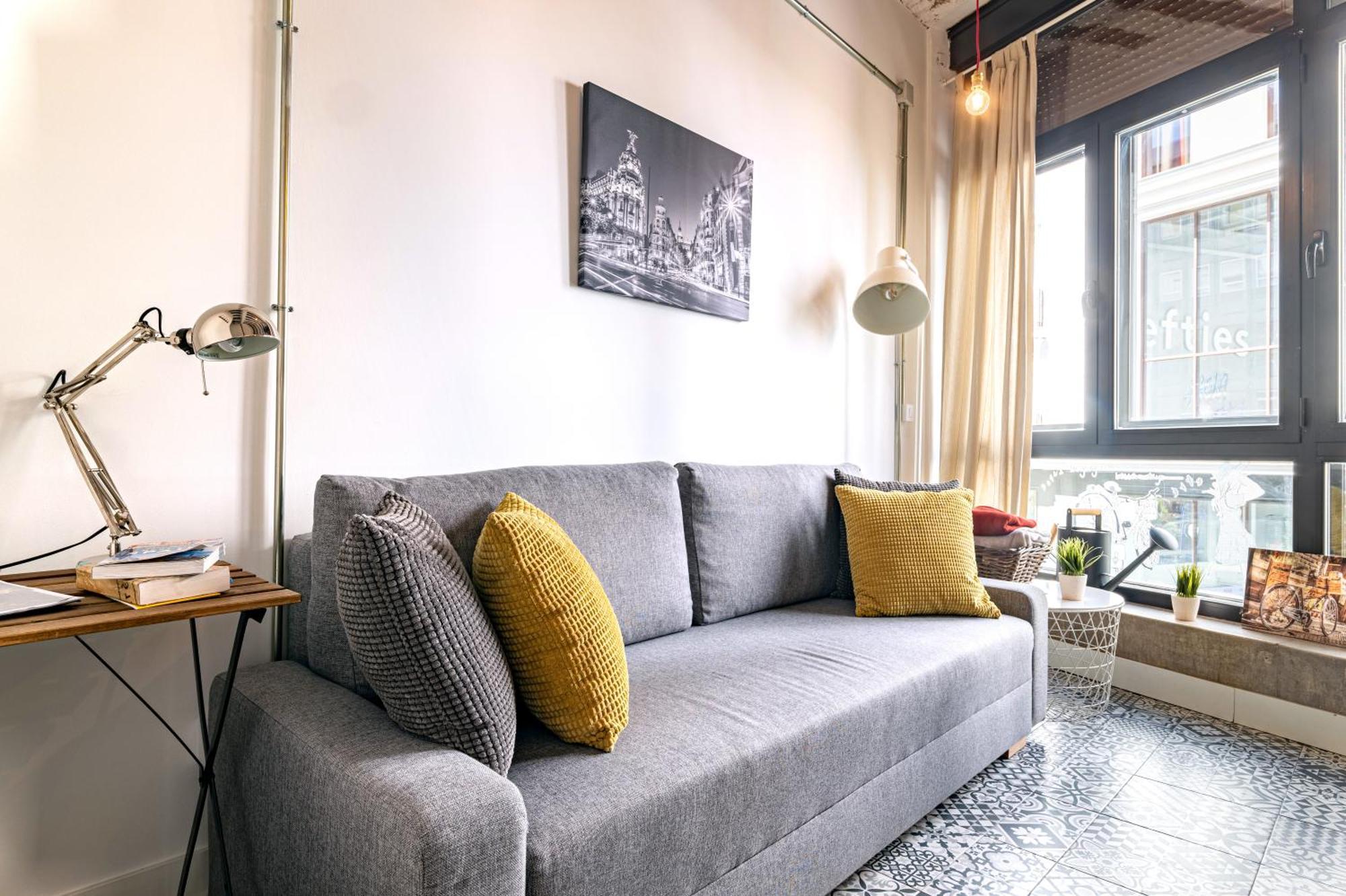 Vintage Apartment Near Puerta Del Sol Мадрид Экстерьер фото